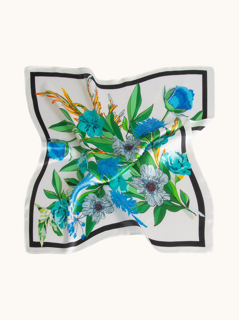 Mała apaszka damska jedwabna w kwiaty tropikalne  53cm x 53cm zdjęcie 3