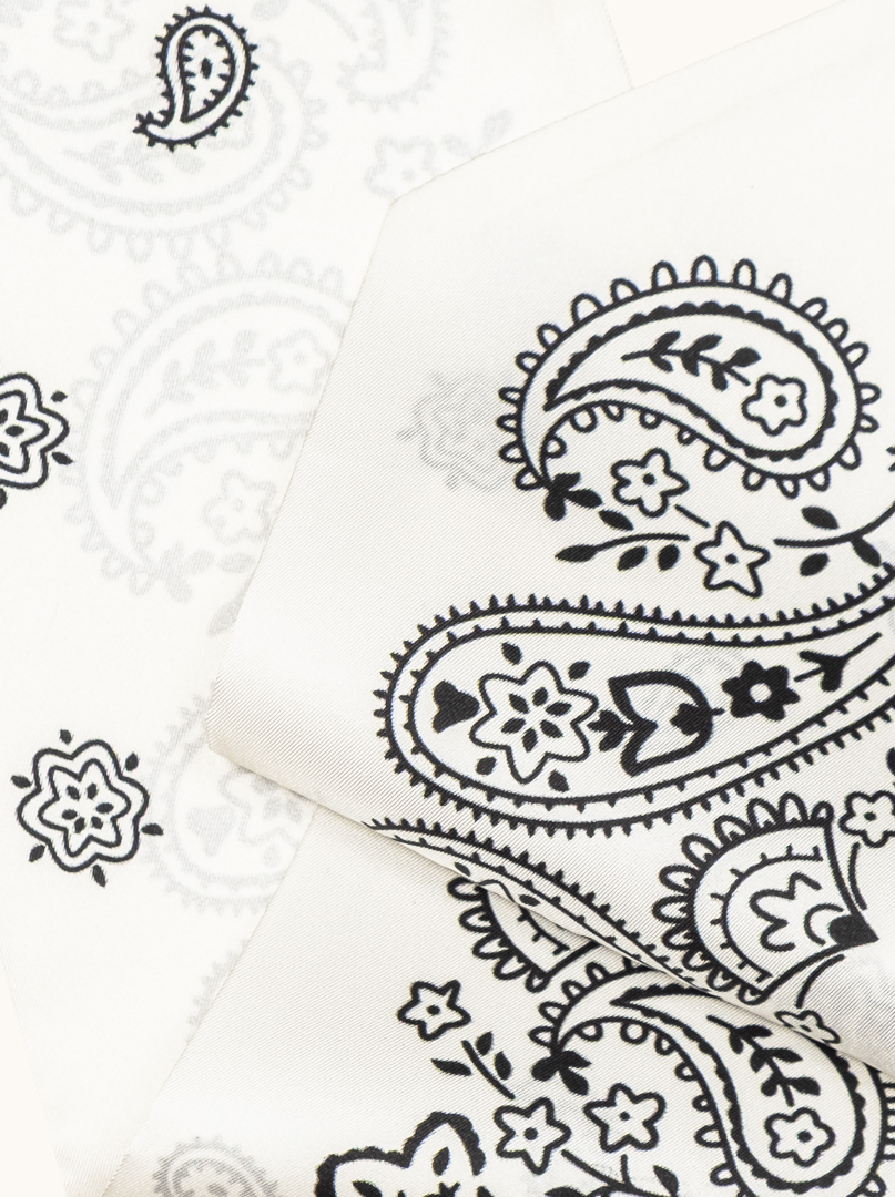 Jedwabna apaszka twilly krawatka czarno- biała  ze wzorem paisley 12cm x120 cm zdjęcie 3