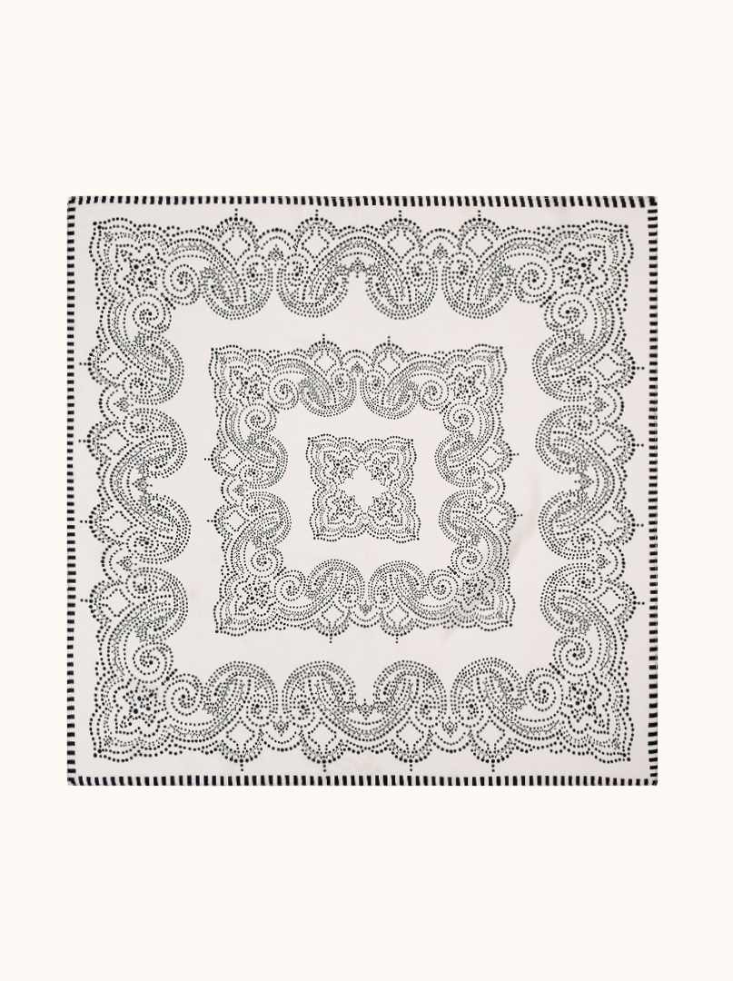 Apaszka jedwabna ecru ze wzorem paisley 65x65 cm  zdjęcie 2