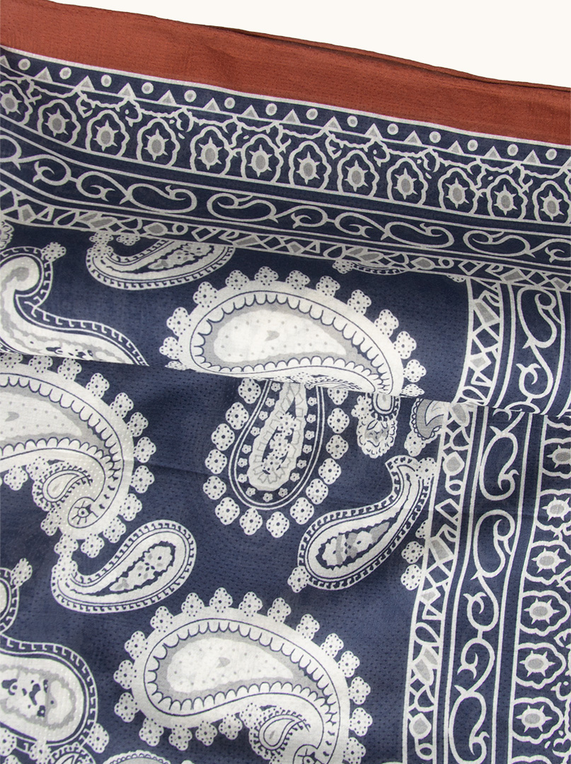 Średnia apaszka damska paisley z jedwabiu morwowego i bawełny 65cm x 65cm zdjęcie 4
