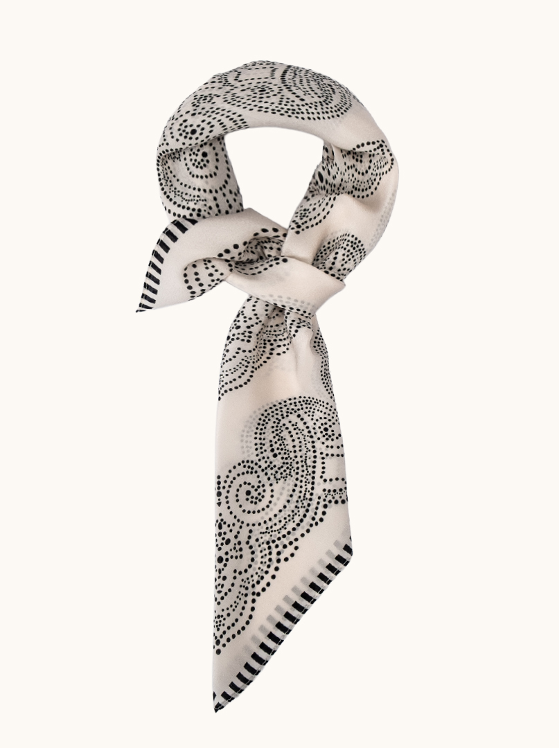 Apaszka jedwabna ecru ze wzorem paisley 65x65 cm  zdjęcie 1