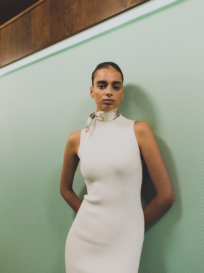 Apaszka jedwabna FIORA 53x53 cm PREMIUM zdjęcie 1