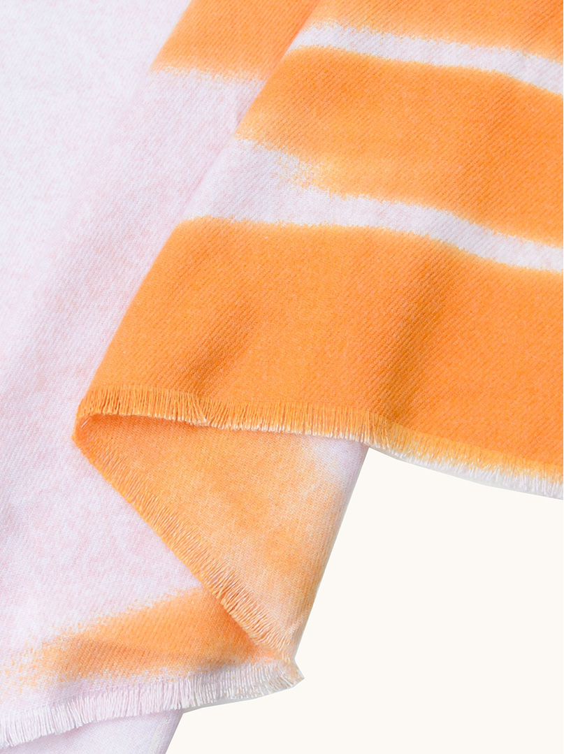 Ciepły szal z wełną w kolorowe pasy 70 cm x 190 cm - Allora zdjęcie 4