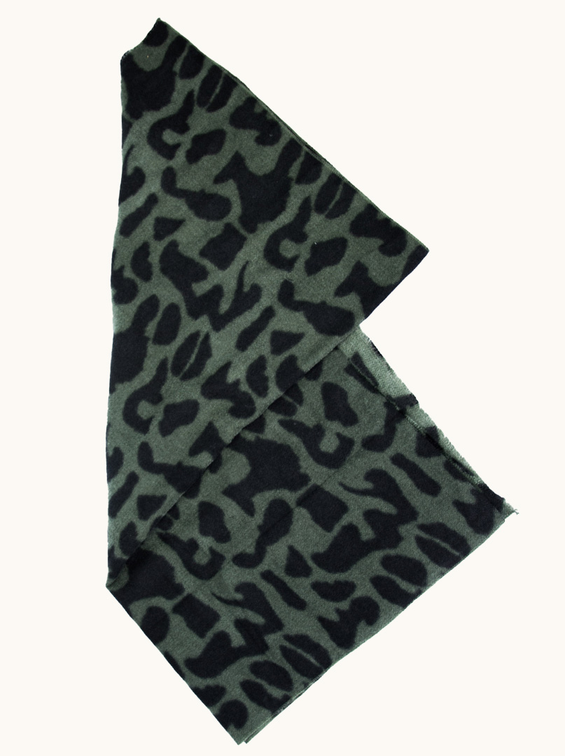 Ciepły szal w cętki 180cm x 90cm zdjęcie 4