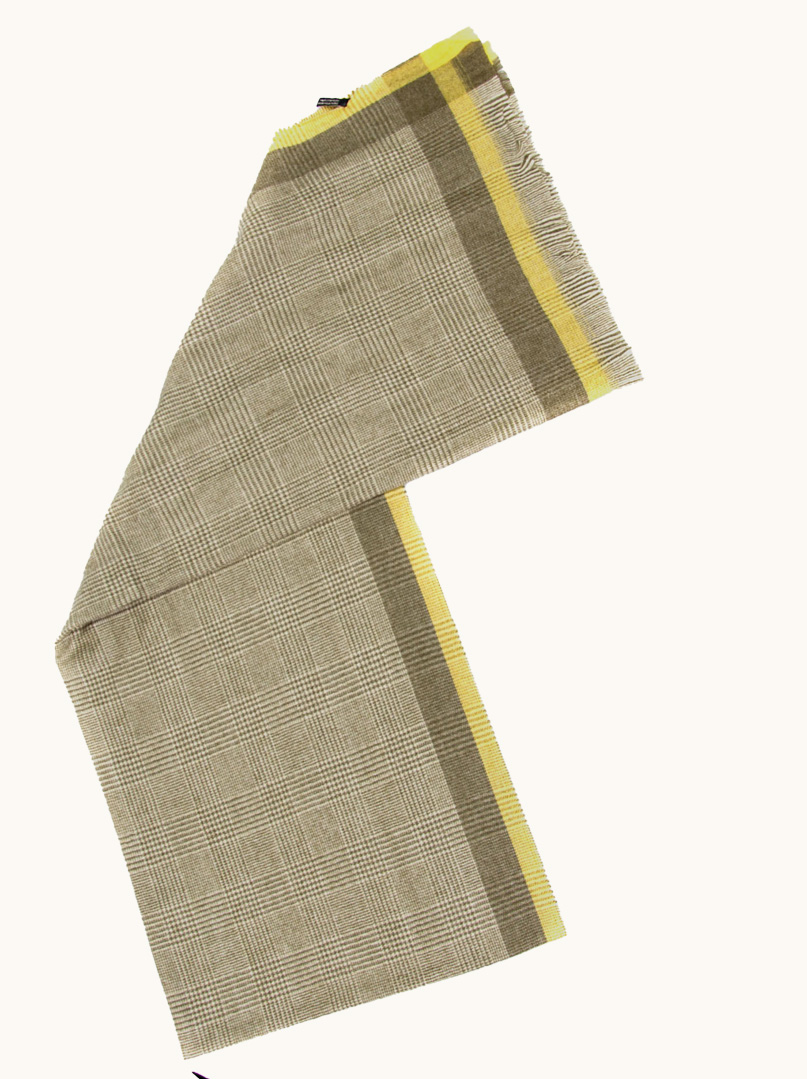 Ciepły zielony szal  w pepitkę z wiskozą 200cm x 70cm zdjęcie 3
