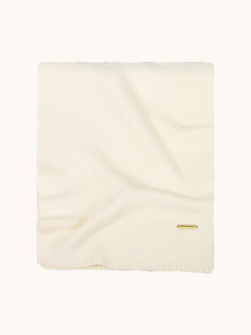 Gładki ciepły szal w kolorze kremowym 70cm x 210cm zdjęcie 2