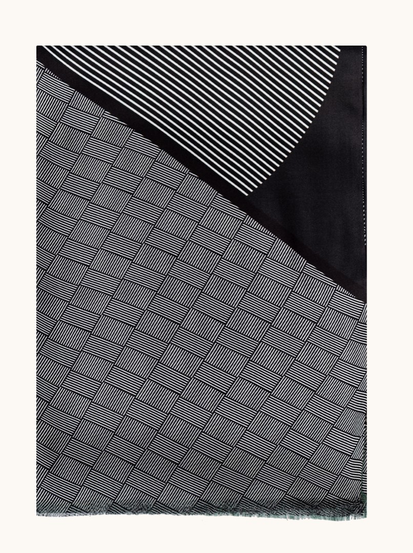 Ekskluzywny szal jedwabny zielony w geometryczne wzory 25 cm x 160 cm zdjęcie 2